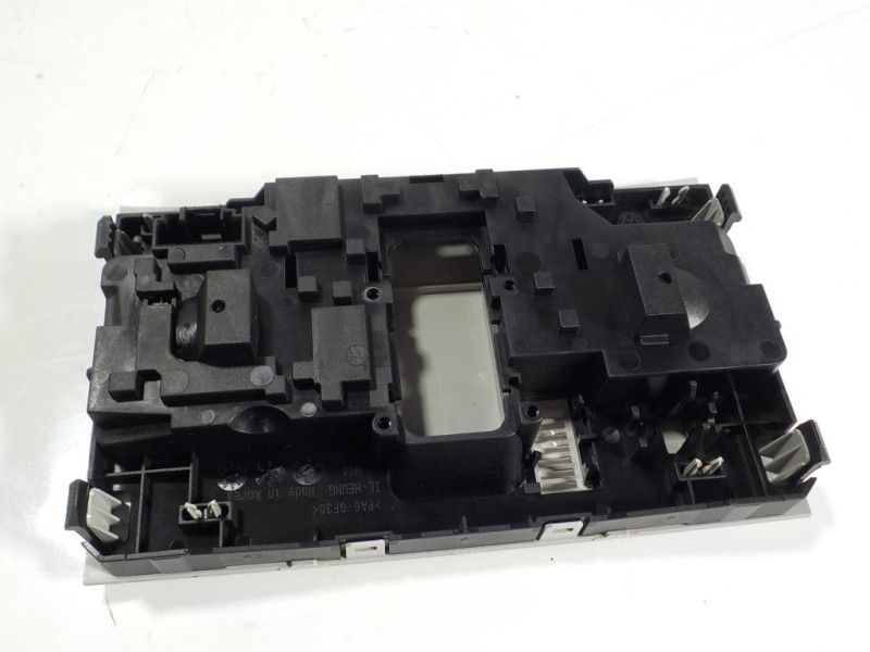 Recambio de piloto interior para volkswagen polo 1.0 tsi referencia OEM IAM  2GA947105S 