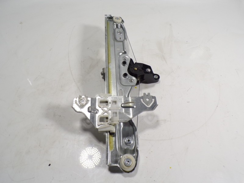 Recambio de elevalunas trasero derecho para nissan qashqai (j11) 1.2 16v cat referencia OEM IAM 827004EA0A 827004EA0A 