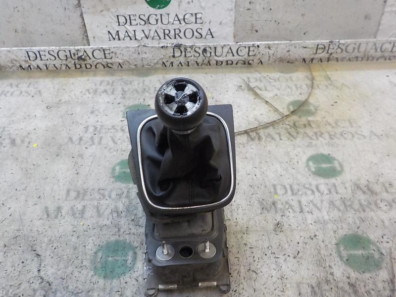 Recambio de palanca cambio para volkswagen golf v berlina (1k1) referencia OEM IAM 1K0711050A  