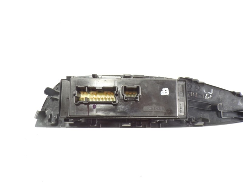 Recambio de mando elevalunas delantero izquierdo para nissan qashqai (j11) 1.2 16v cat referencia OEM IAM 254014EA1A  