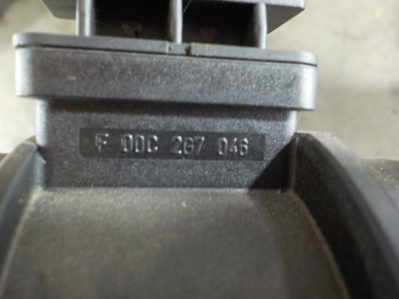 Recambio de caudalimetro para volkswagen tiguan (5n1) 2.0 tdi referencia OEM IAM 03G906461C  