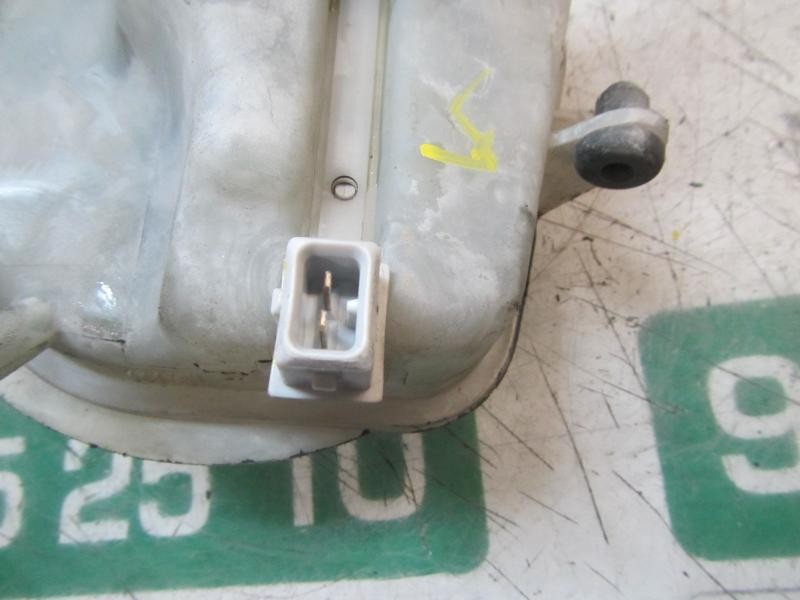 Recambio de deposito servo para audi allroad quattro (4b5) 2.5 v6 24v tdi referencia OEM IAM 4B0611301E  