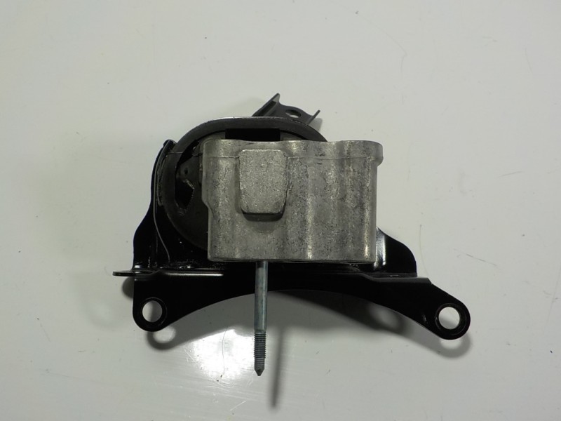 Recambio de soporte cambio para toyota corolla (e21) hybrid 90kw referencia OEM IAM   