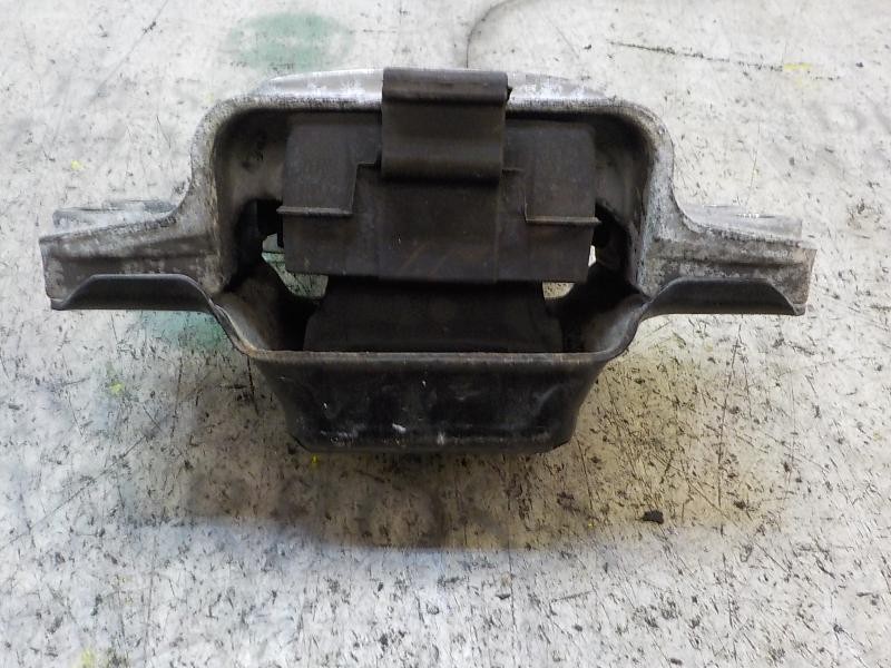Recambio de soporte cambio para volkswagen golf v berlina (1k1) referencia OEM IAM 1K0199555M  
