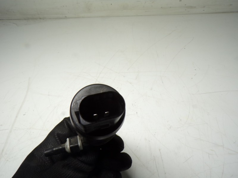 Recambio de bomba limpia para bmw serie 2 coupe (f22) 2.0 turbodiesel referencia OEM IAM 67127302589 734588503 