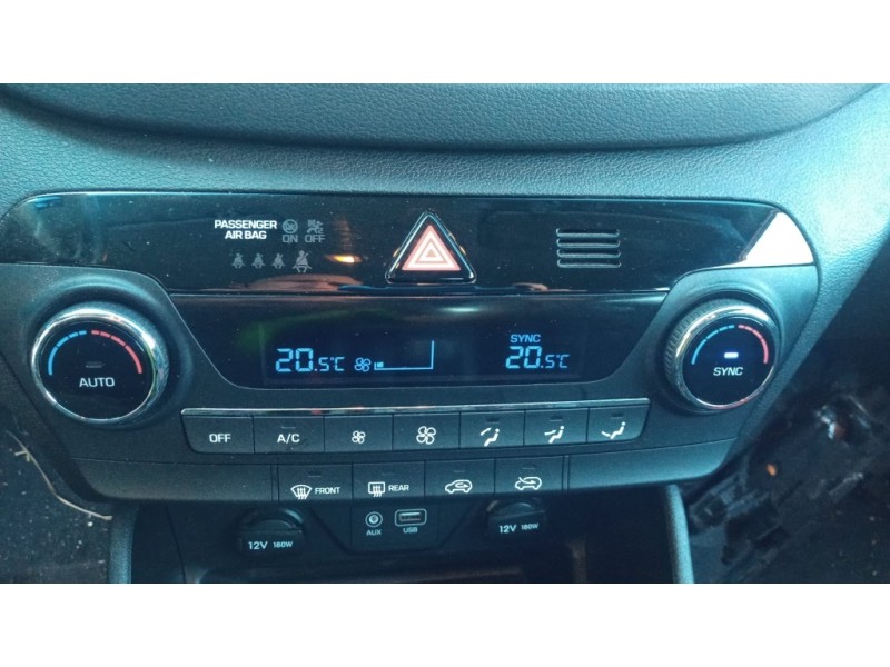 Recambio de mando climatizador para hyundai tucson 1.7 crdi cat referencia OEM IAM 97250D7211TRY 9725007211 