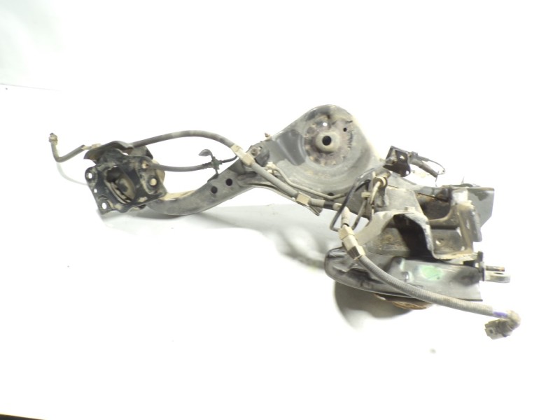 Recambio de mangueta trasera izquierda para nissan qashqai (j11) 1.2 16v cat referencia OEM IAM 555024EG0A  