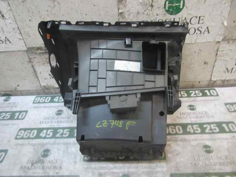 Recambio de guantera para renault scenic iii grand dynamique referencia OEM IAM 681080026R  