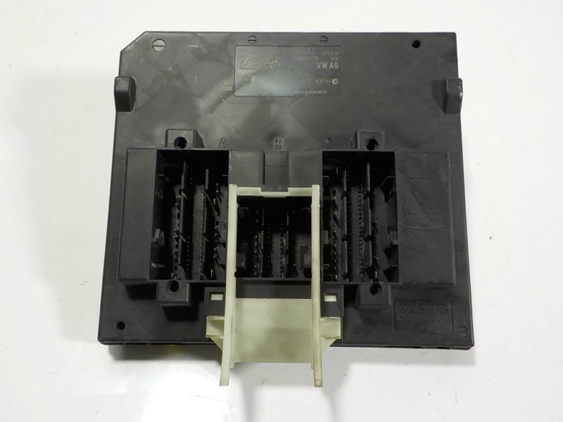 Recambio de modulo electronico para seat leon (5f1) style referencia OEM IAM 5Q0937084ACZ00 5Q0937084AC 