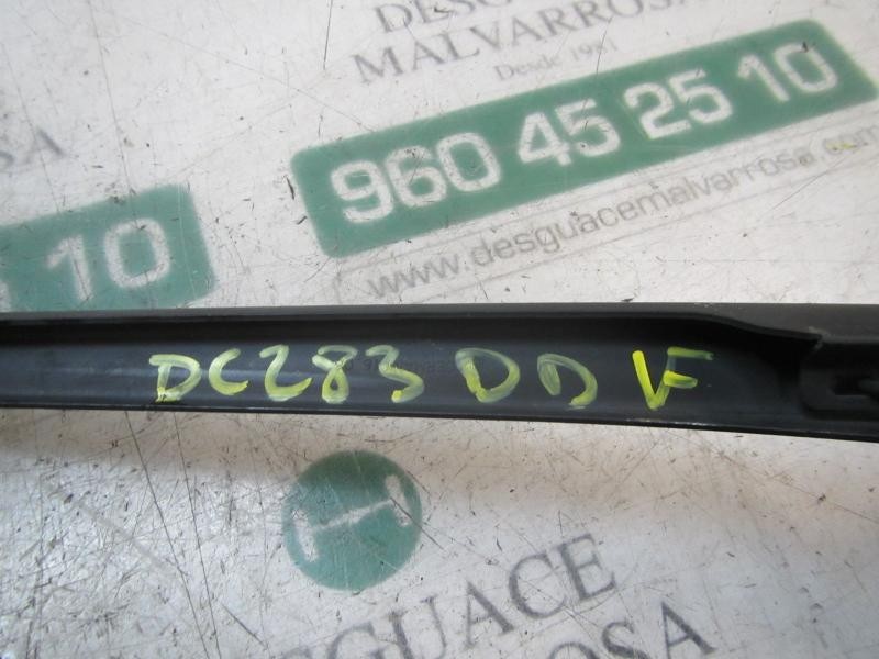 Recambio de brazo limpia delantero derecho para seat leon (1p1) 1.9 tdi referencia OEM IAM   