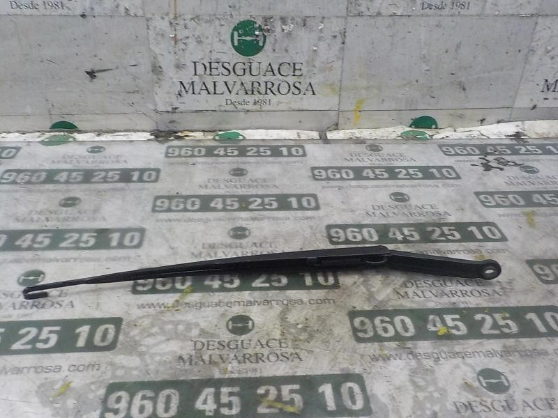 Recambio de brazo limpia delantero derecho para bmw serie 3 compact (e46) 316ti referencia OEM IAM 61617007128  