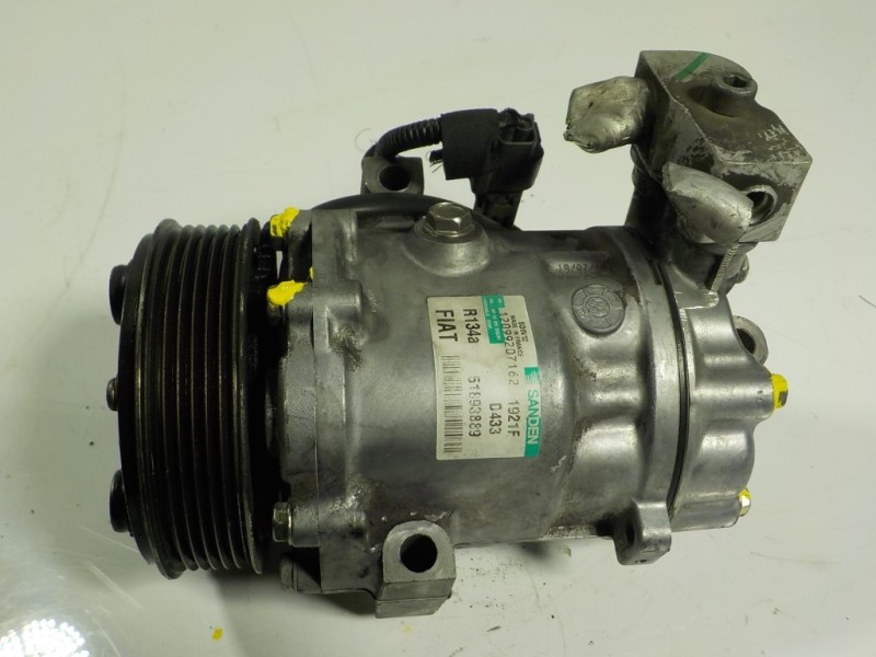 Recambio de compresor aire acondicionado para peugeot bipper 1.3 16v hdi fap referencia OEM IAM  51893889 