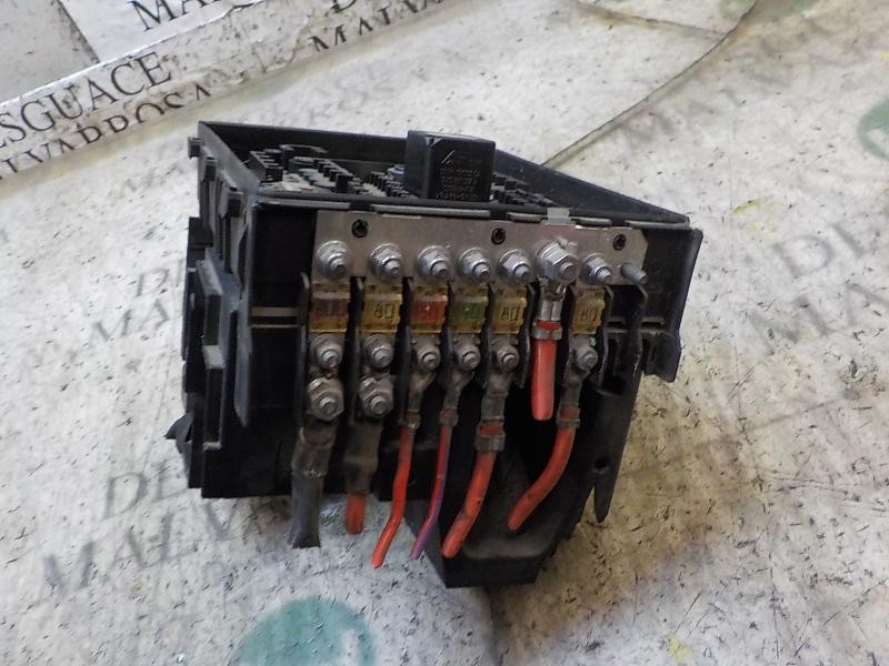 Recambio de caja reles / fusibles para volkswagen golf v berlina (1k1) 2.0 tdi referencia OEM IAM   