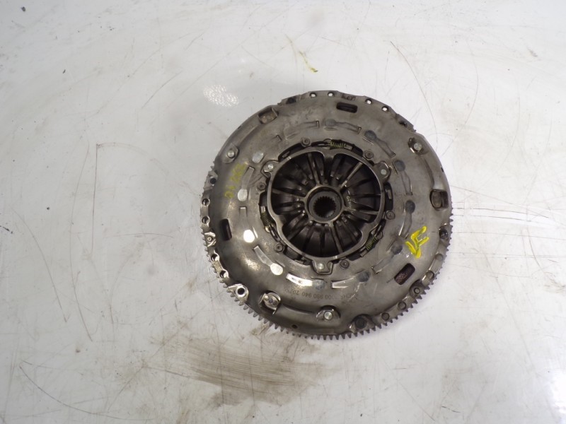 Recambio de kit embrague para audi a3 sportback (8vf) s line edition referencia OEM IAM 04L141015 3000950940 3000950940