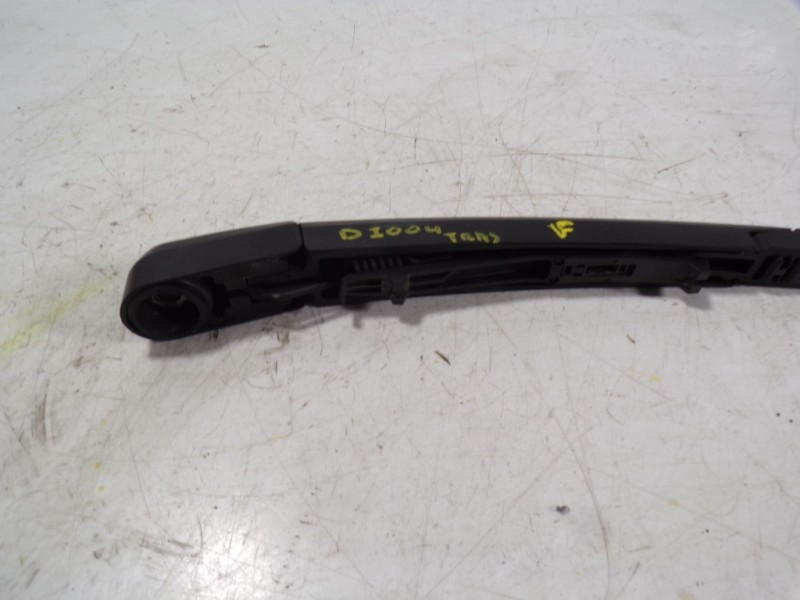 Recambio de brazo limpia trasero para hyundai tucson 1.7 crdi cat referencia OEM IAM 988152J000  
