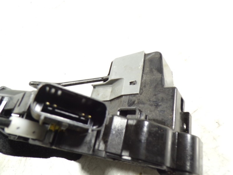 Recambio de cerradura puerta trasera izquierda para hyundai i20 1.0 tgdi cat referencia OEM IAM 81410C8020 81410C8020 