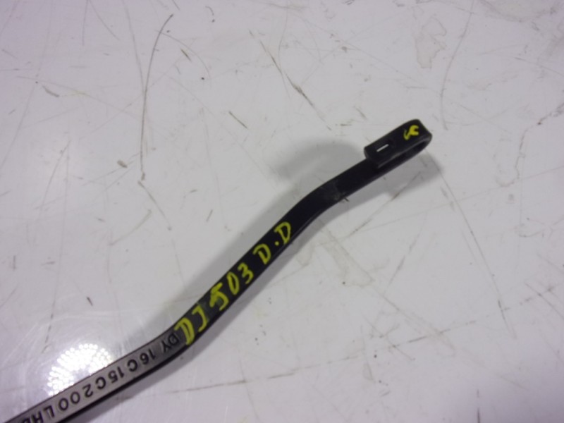 Recambio de brazo limpia delantero derecho para ssangyong korando premium 4x2 referencia OEM IAM   