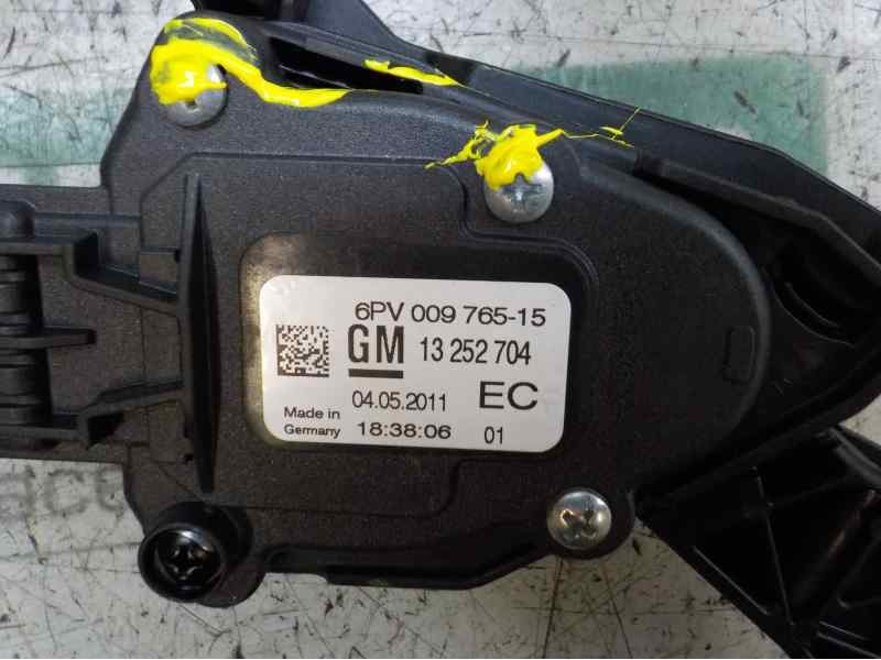 Recambio de potenciometro pedal para opel astra j lim. 2.0 16v cdti referencia OEM IAM 13252704 13252704 