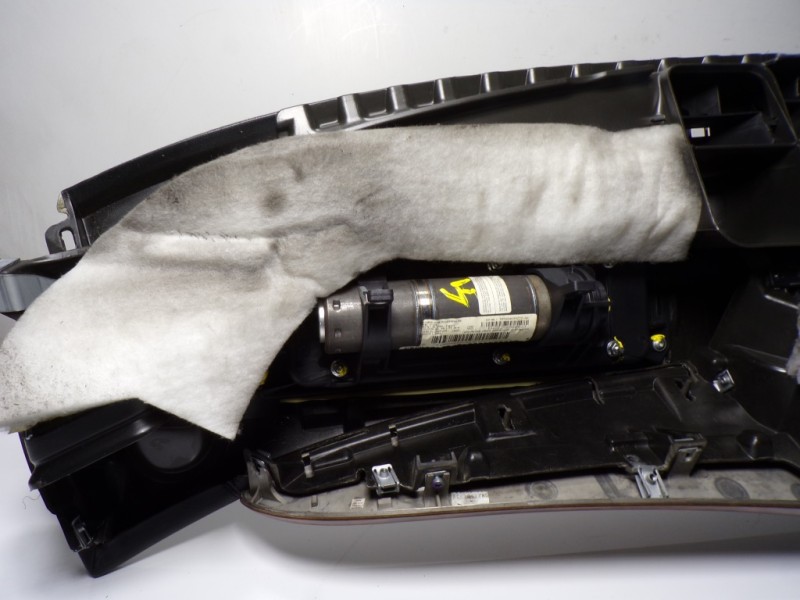 Recambio de salpicadero para mercedes-benz clase cls (w219) 3.0 cdi cat referencia OEM IAM A21968000879E44  A2198600502