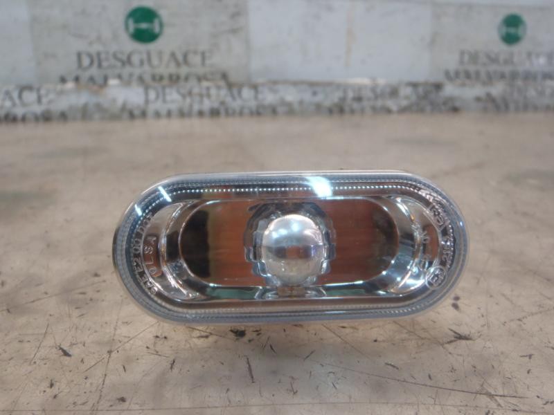 Recambio de piloto lateral izquierdo para volkswagen caddy ka/kb (2k) furg. referencia OEM IAM   