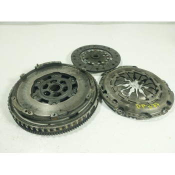 KIT EMBRAGUE 302056172R 123100461R 