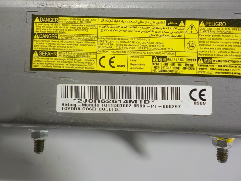 Recambio de airbag delantero derecho para toyota auris 1.4 turbodiesel cat referencia OEM IAM 7390002050C0 TG11D01002 