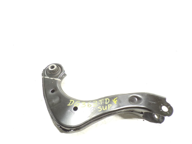 Recambio de brazo suspension superior trasero derecho para toyota corolla (e21) referencia OEM IAM 48770F4010  