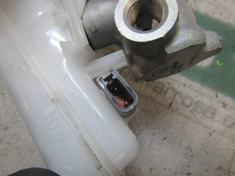 Recambio de bomba freno para ford fiesta (ccn) titanium referencia OEM IAM 1751664  