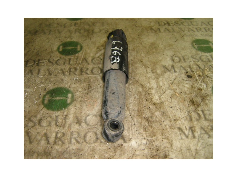 Recambio de amortiguador trasero izquierdo para nissan serena (c23m) 2.0 sgx kat referencia OEM IAM   