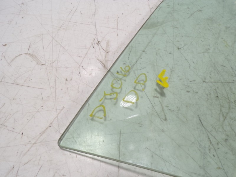 Recambio de cristal puerta delantero derecho para hyundai i20 1.0 tgdi cat referencia OEM IAM 82420C8010  