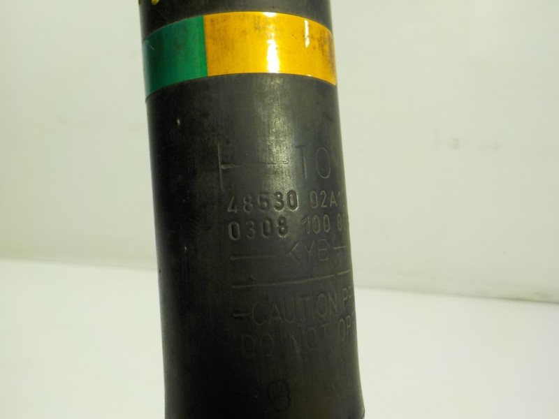 Recambio de amortiguador trasero derecho para toyota auris 1.4 turbodiesel cat referencia OEM IAM 4853009W10 4853002A10 