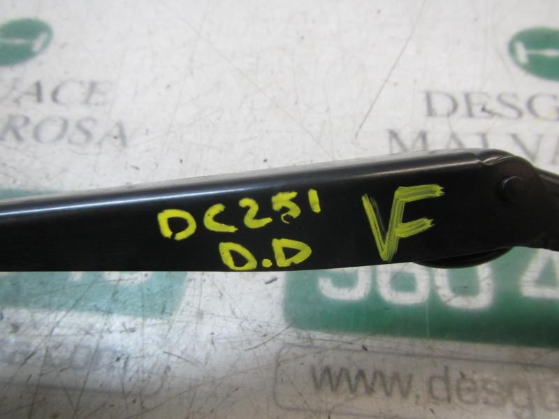 Recambio de brazo limpia delantero derecho para ford fiesta (ccn) titanium referencia OEM IAM 1826839  