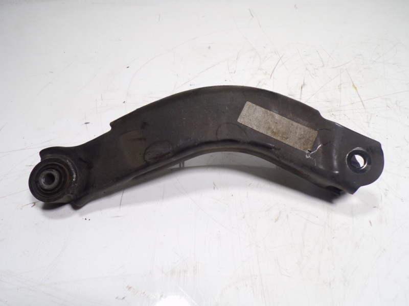 Recambio de brazo suspension superior trasero izquierdo para ssangyong korando premium 4x2 referencia OEM IAM   