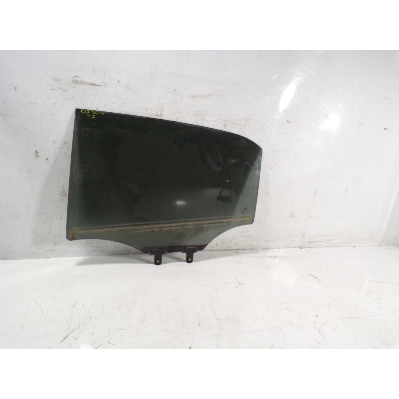 Recambio de cristal puerta trasero izquierdo para hyundai i20 1.0 tgdi cat referencia OEM IAM 83410C8040  