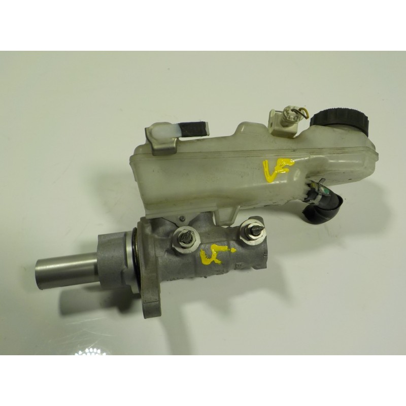 Recambio de bomba freno para toyota auris 1.4 turbodiesel cat referencia OEM IAM 4720109710  