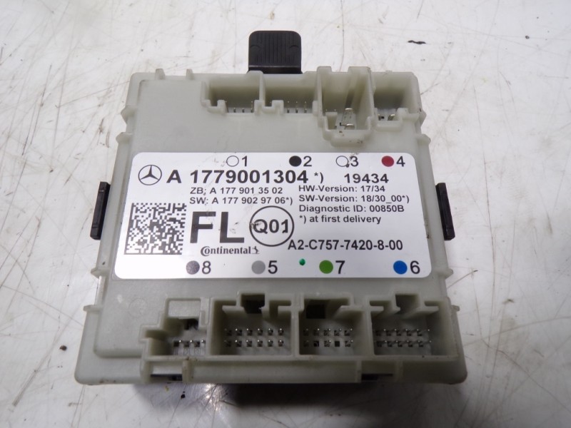 Recambio de modulo electronico para mercedes-benz cla-klasse (bm 118) cla 180 (118.384) referencia OEM IAM A1779008403 A17790013