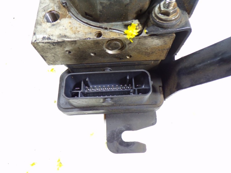 Recambio de abs para dacia sandero 1.2 16v cat referencia OEM IAM 476609404R 476605492R 