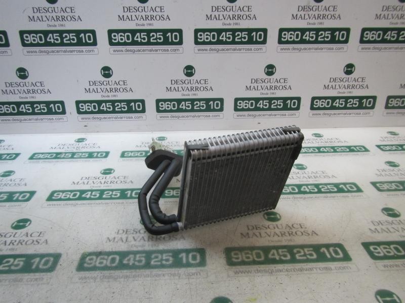 Recambio de evaporador aire acondicionado para ford fiesta (ccn) titanium referencia OEM IAM 2109235 AP3119849AA 