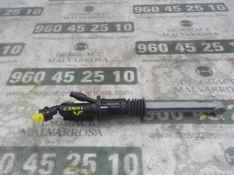 Recambio de bomba embrague para peugeot 2008 (--.2013) style referencia OEM IAM 9812924580  