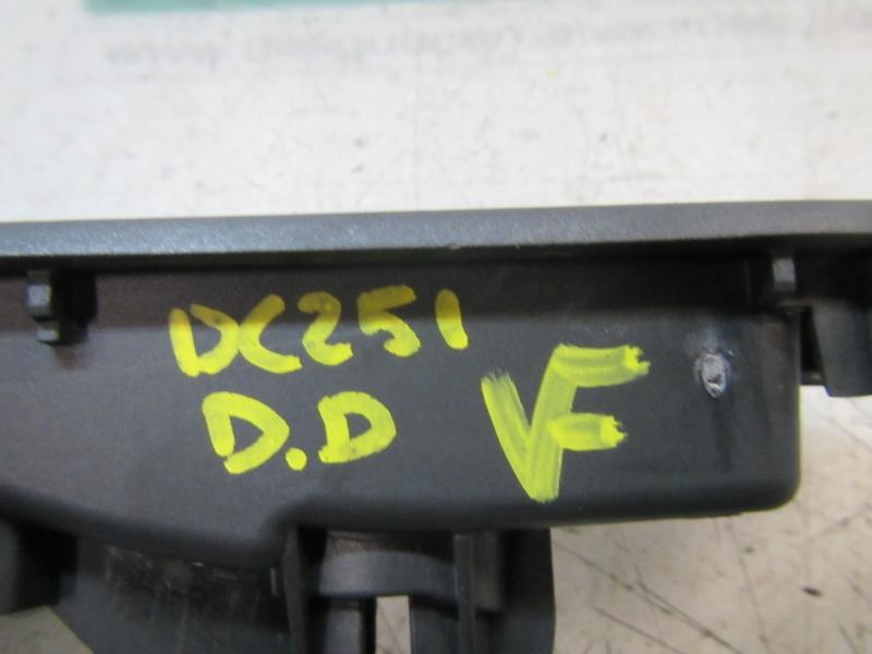 Recambio de maneta interior delantera derecha para ford fiesta (ccn) titanium referencia OEM IAM 2146021  