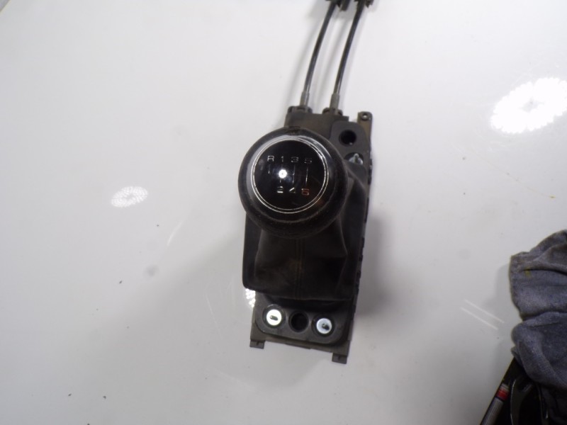 Recambio de palanca cambio para audi a3 sportback (8vf) s line edition referencia OEM IAM 5Q0711049AQ 5Q0711049AQ 
