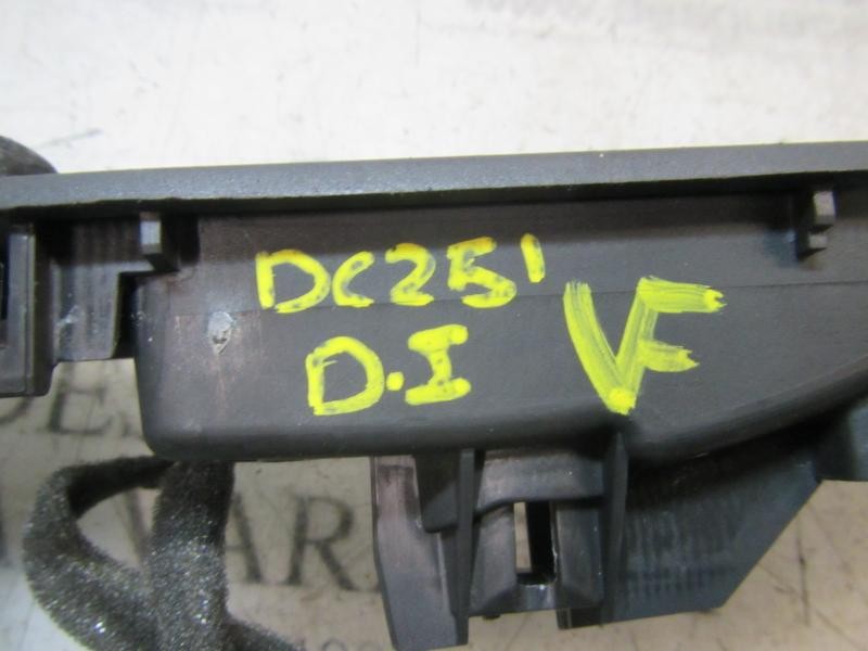 Recambio de maneta interior delantera izquierda para ford fiesta (ccn) titanium referencia OEM IAM 2146028  