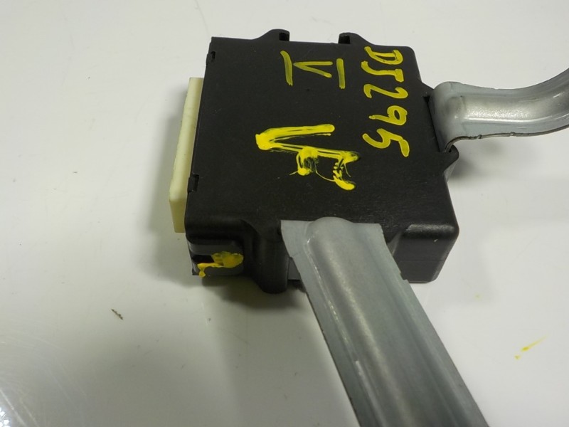 Recambio de modulo electronico para lexus rx 450h referencia OEM IAM 8943048060 8943048060 615162000