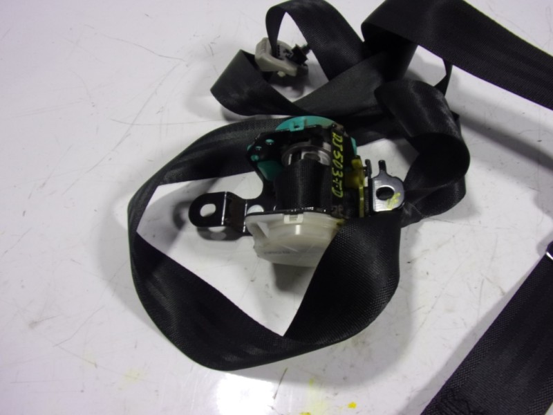 Recambio de cinturon seguridad trasero derecho para ssangyong korando premium 4x2 referencia OEM IAM   