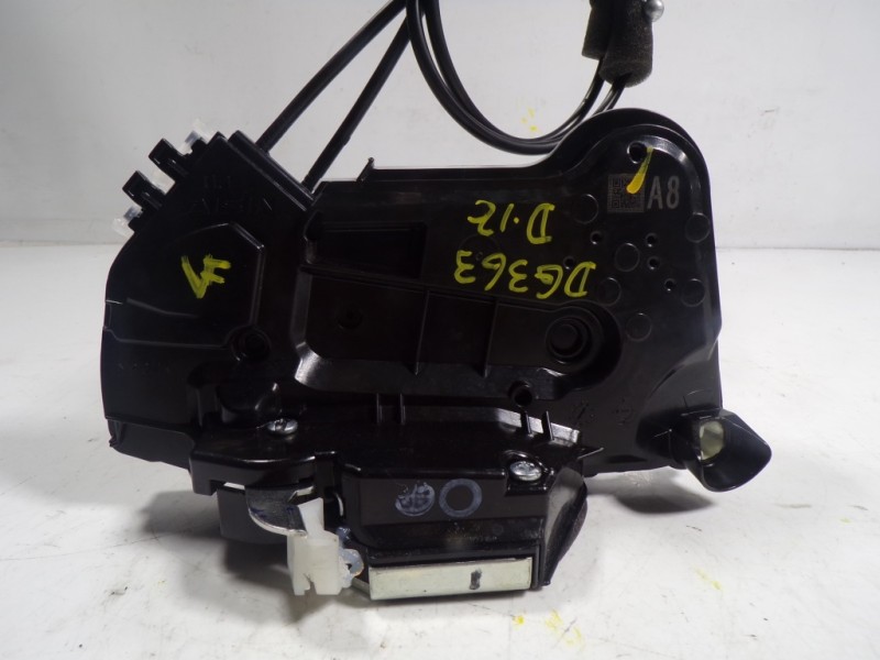 Recambio de cerradura puerta delantera izquierda para toyota corolla (e21) referencia OEM IAM 6904002491  