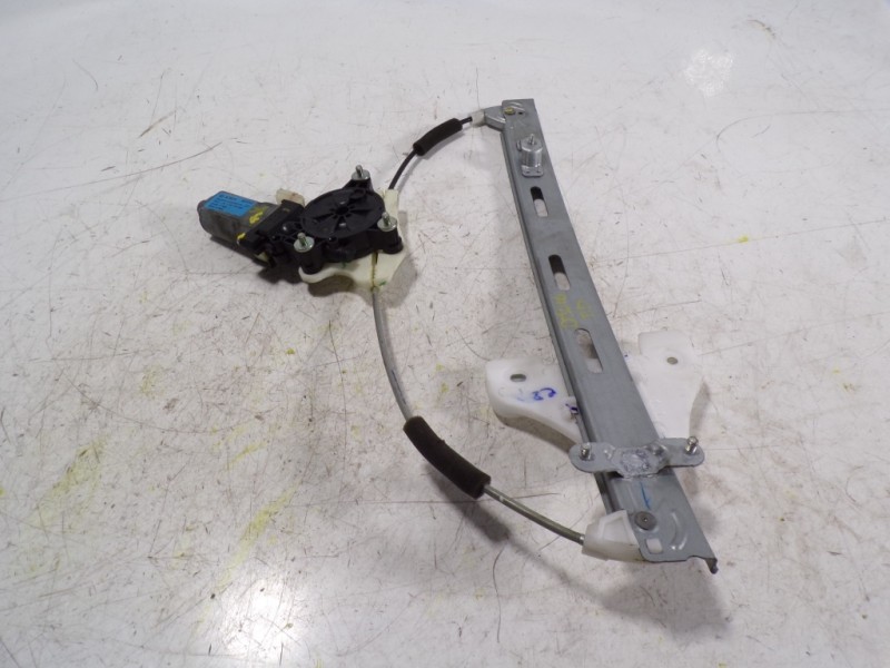 Recambio de elevalunas trasero derecho para hyundai i20 1.0 tgdi cat referencia OEM IAM 83404C7010 82480C7000 