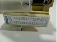 Recambio de caja reles / fusibles para toyota auris 1.4 turbodiesel cat referencia OEM IAM 8273012X70 8922102331 8922002021 2