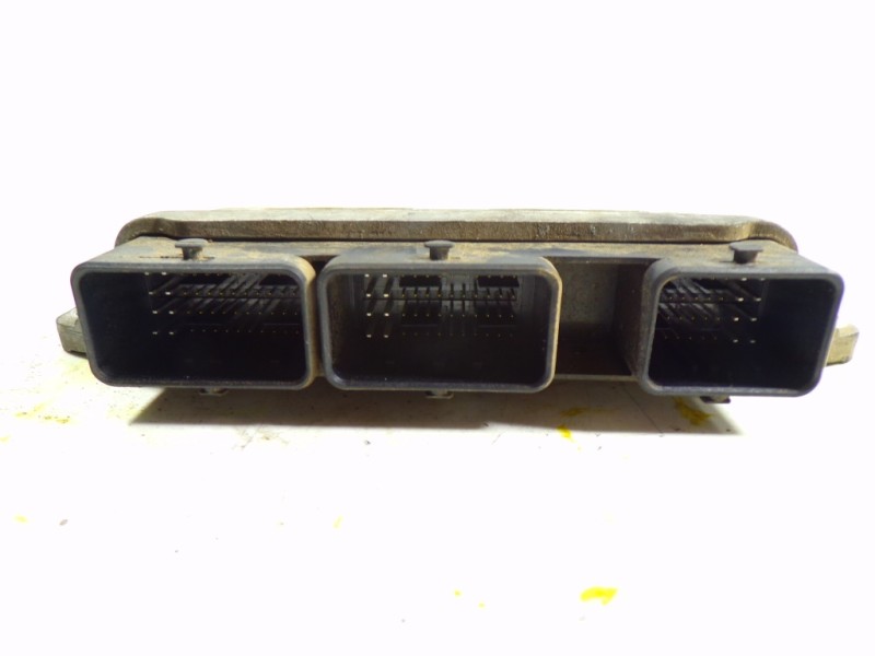 Recambio de centralita motor uce para dacia sandero 1.2 16v cat referencia OEM IAM 237103317R 237102071R 