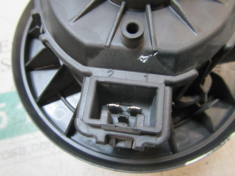 Recambio de motor calefaccion para ford fiesta (ccn) titanium referencia OEM IAM 1790329  