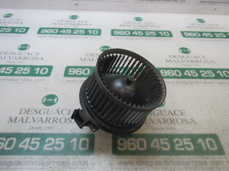 Recambio de motor calefaccion para ford fiesta (ccn) titanium referencia OEM IAM 1790329  